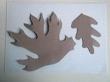 making leaves from card